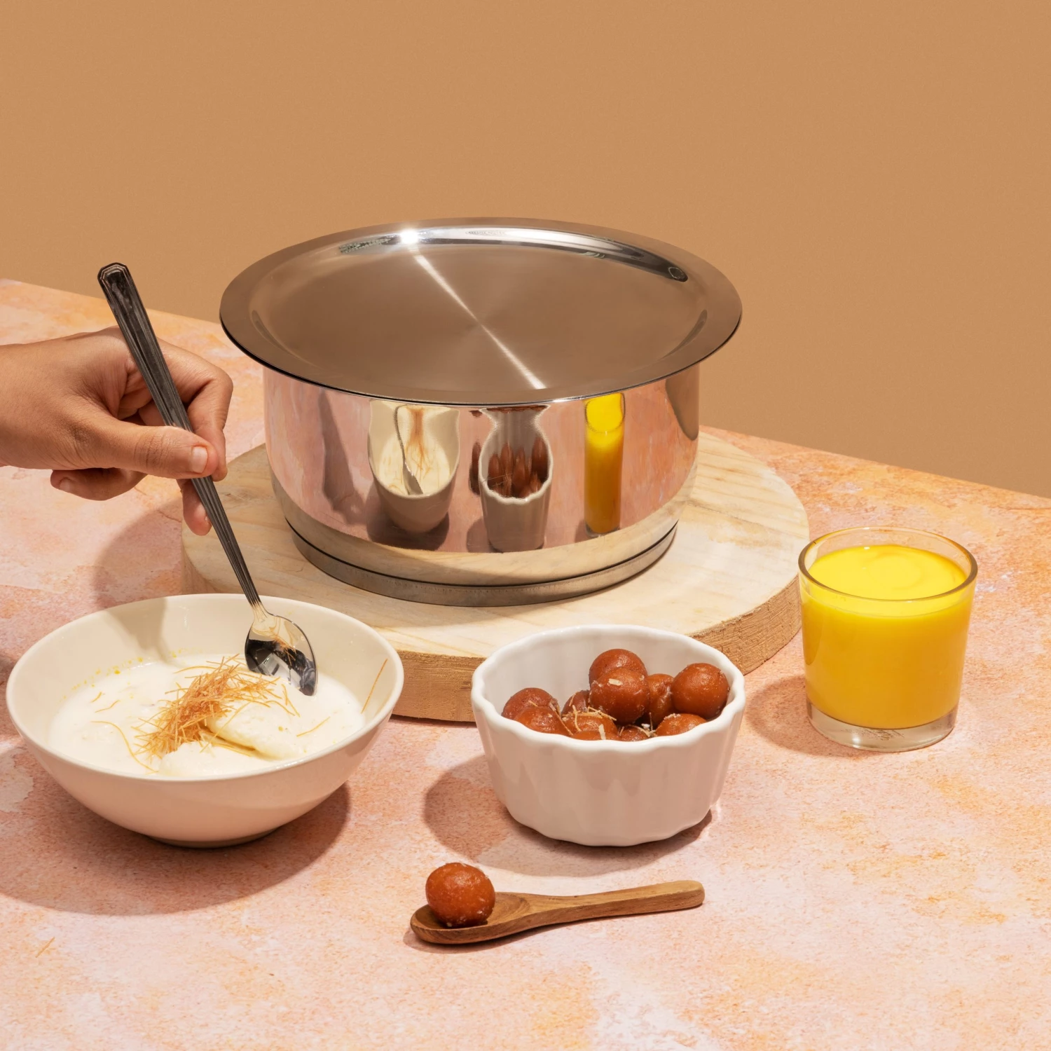 Vinod Cookware Vinod Stainless Steel 304 Grade Tope With Lid (Induction Friendly) 4 Vinod Cookware Vinod Stainless Steel 304 Grade Tope With Lid (Induction Friendly)