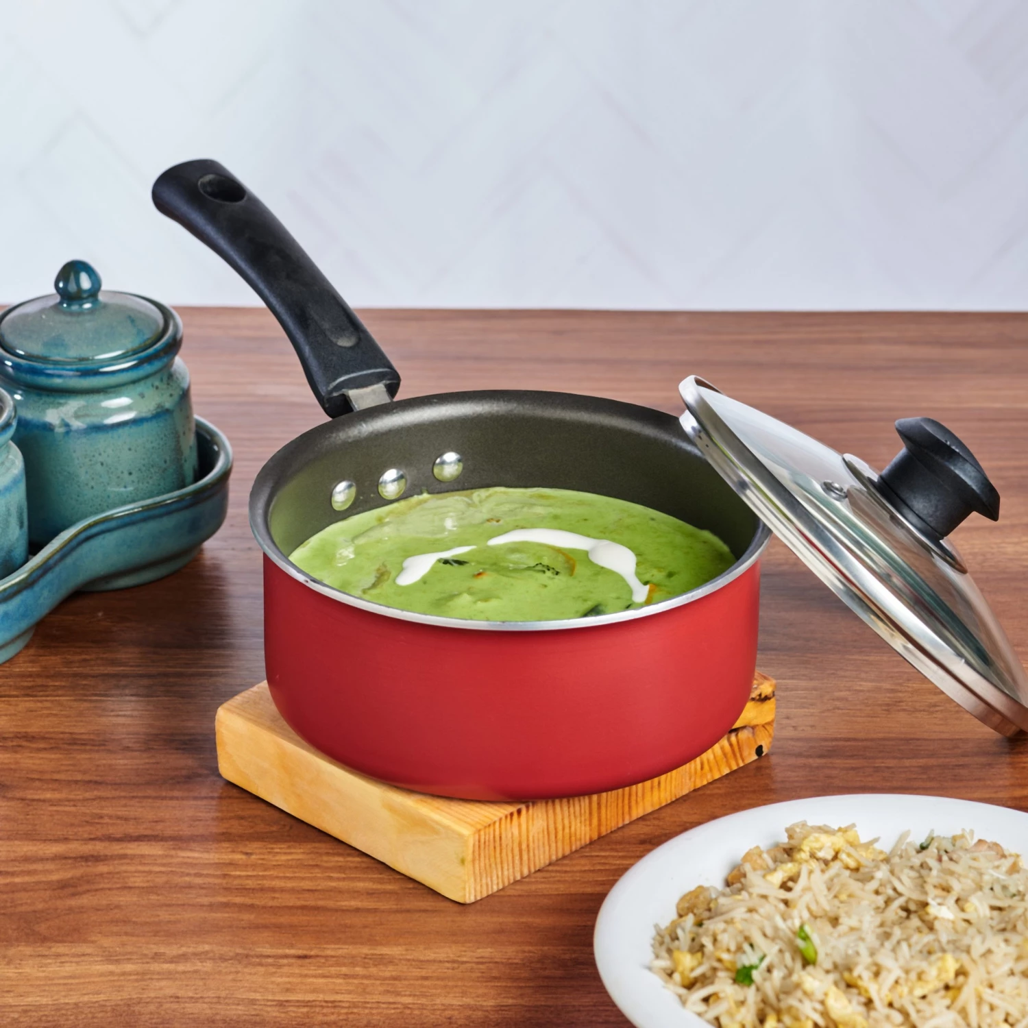 Vinod Cookware Cookware Vinod Zest Non Stick Saucepan With Lid (Induction Friendly) 1 Vinod Cookware Cookware Vinod Zest Non Stick Saucepan With Lid (Induction Friendly)